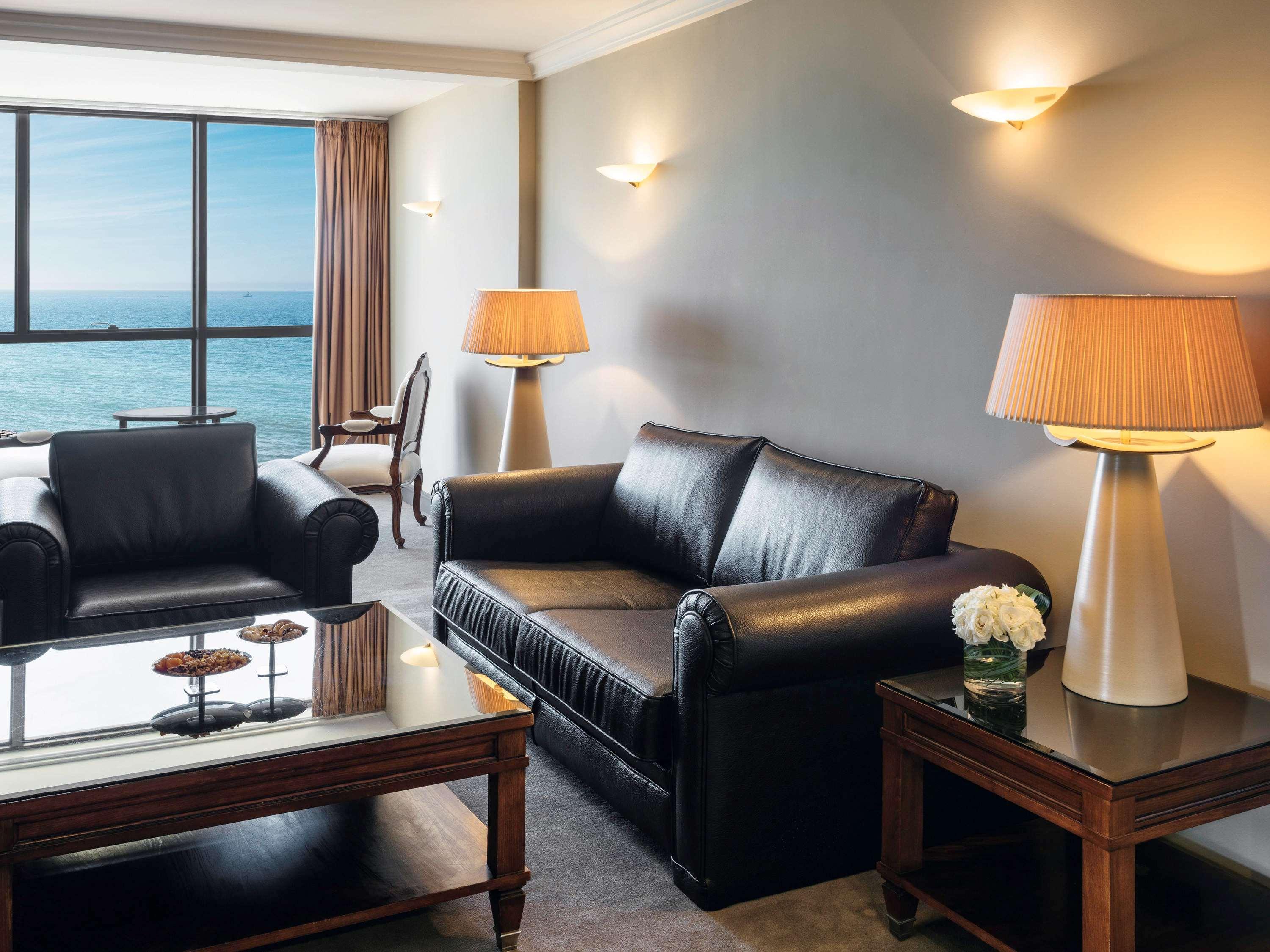 Mövenpick Hotel&Casino Malabata Tanger Esterno foto A suite at the Hilton Tel Aviv