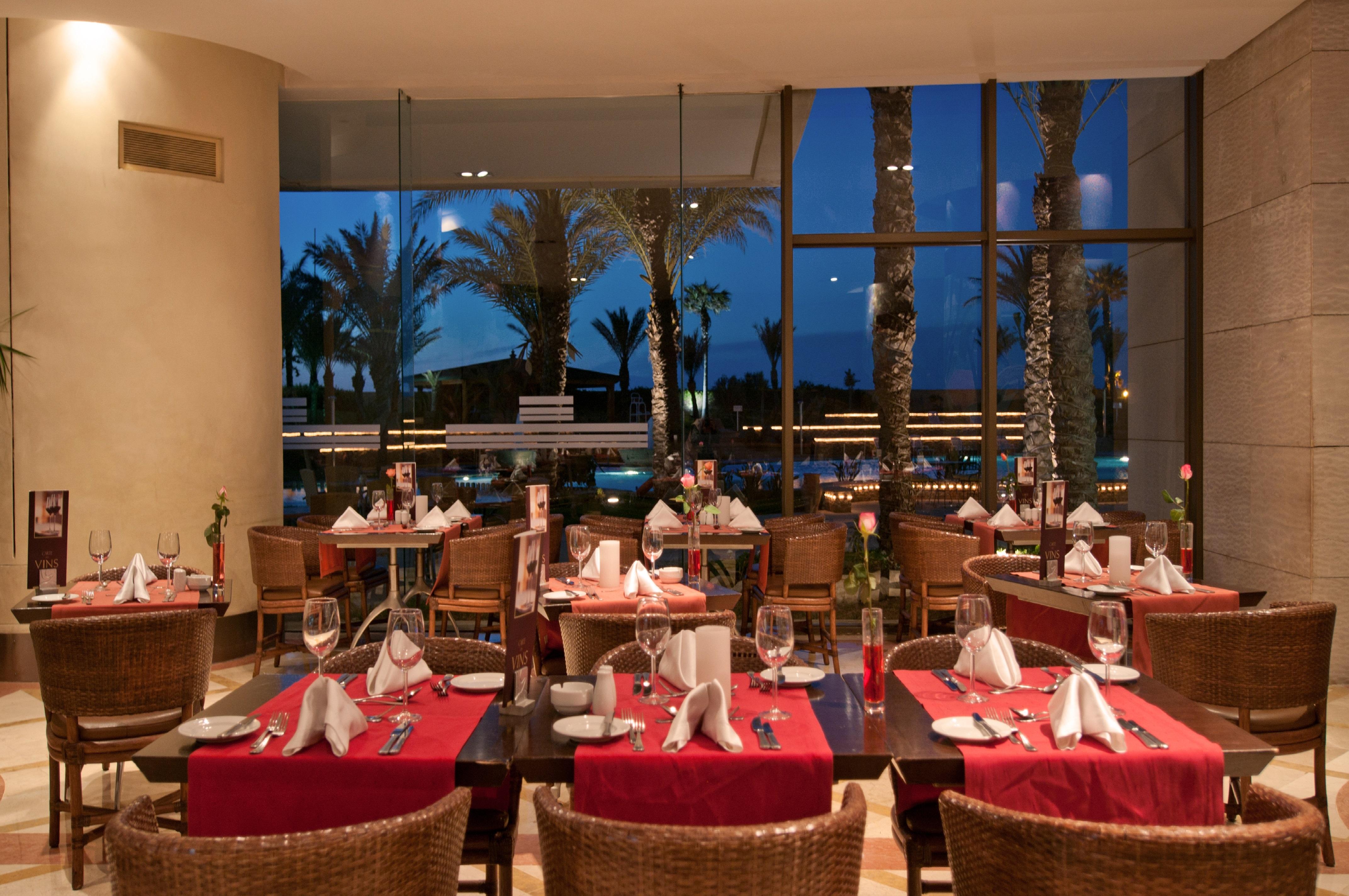 Mövenpick Hotel&Casino Malabata Tanger Esterno foto The restaurant