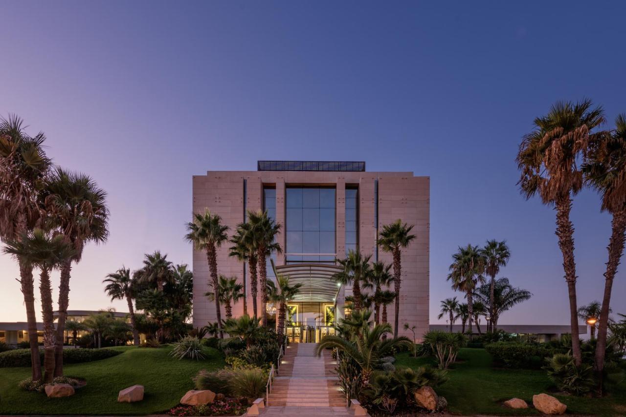 Mövenpick Hotel&Casino Malabata Tanger Esterno foto The main entrance of the hotel